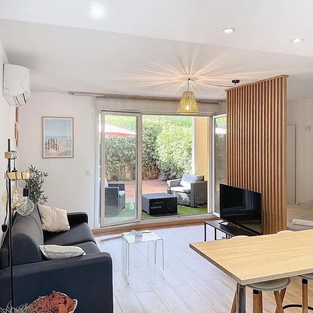 Appartement Avec Grande Terrasse Saint-Laurent-du-Var France