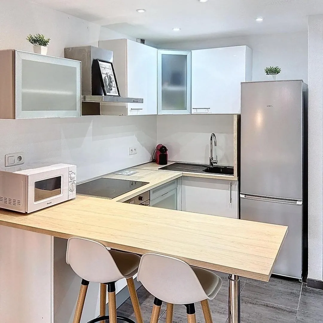 Appartement Avec Grande Terrasse Saint-Laurent-du-Var 0*,  France