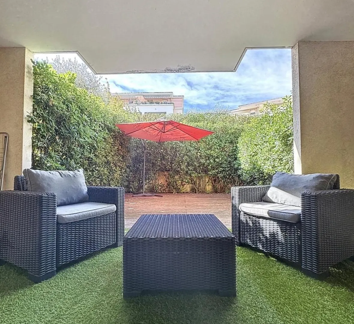 Apartment Appartement Avec Grande Terrasse Saint-Laurent-du-Var
